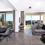 Celeste 402 - Luxury 3 Bedroom Penthouse