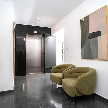 Celeste 402 - Luxury 3 Bedroom Penthouse