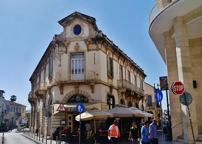 Celeste 402 - Luxury 3 Bedroom Penthouse *