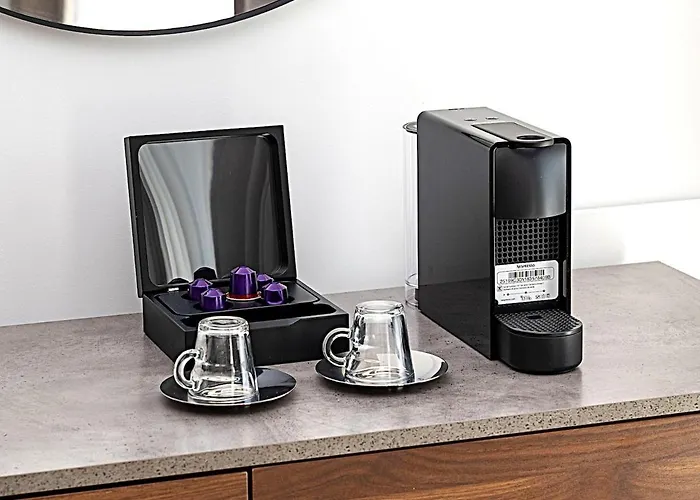 Celeste 402 - Luxury 3 Bedroom Penthouse *