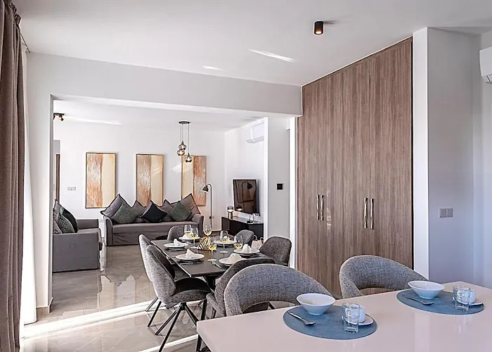 アパート Celeste 402 - Luxury 3 Bedroom Penthouse *