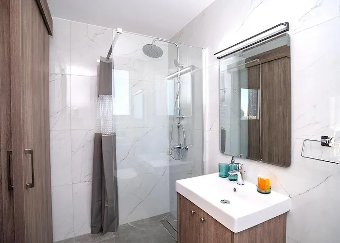 アパート Celeste 402 - Luxury 3 Bedroom Penthouse リマソール