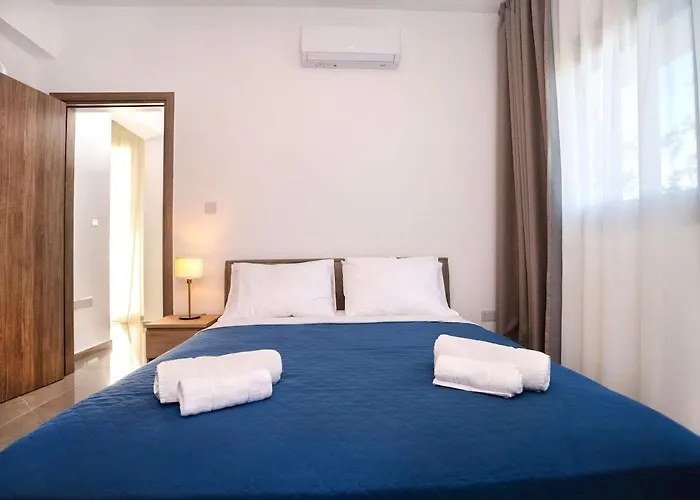 Celeste 402 - Luxury 3 Bedroom Penthouse