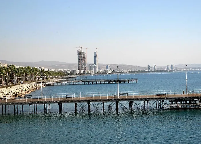 Celeste 402 - Luxury 3 Bedroom Penthouse